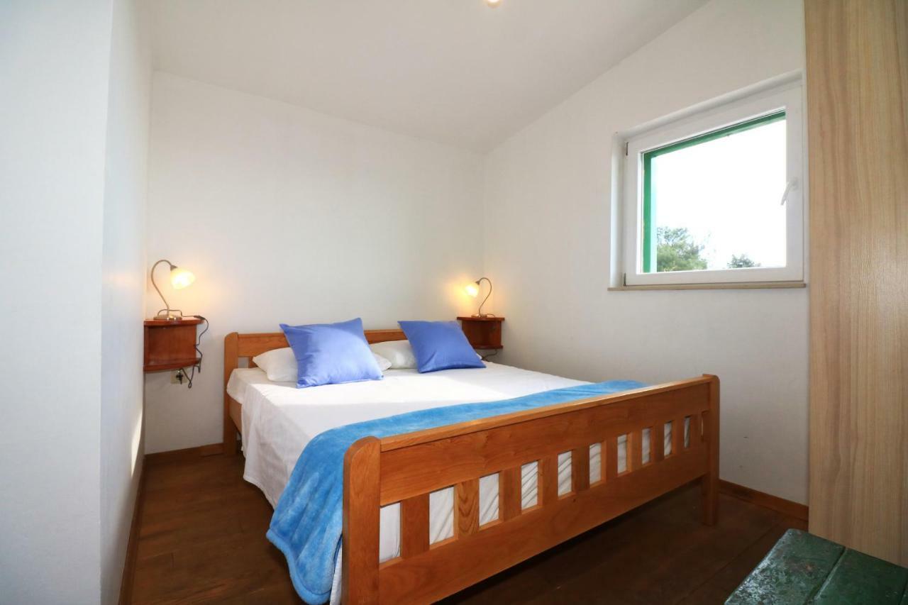 יזרה Holliday Home Robinson Tourism Maria מראה חיצוני תמונה