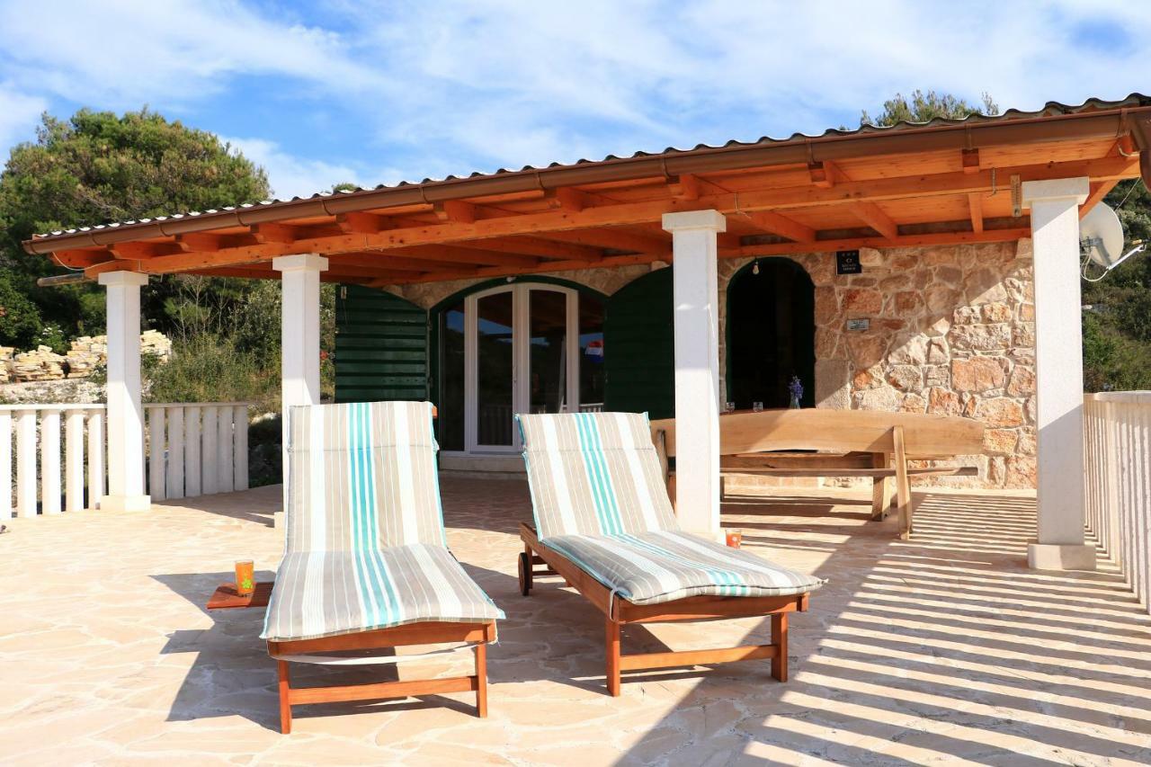יזרה Holliday Home Robinson Tourism Maria מראה חיצוני תמונה