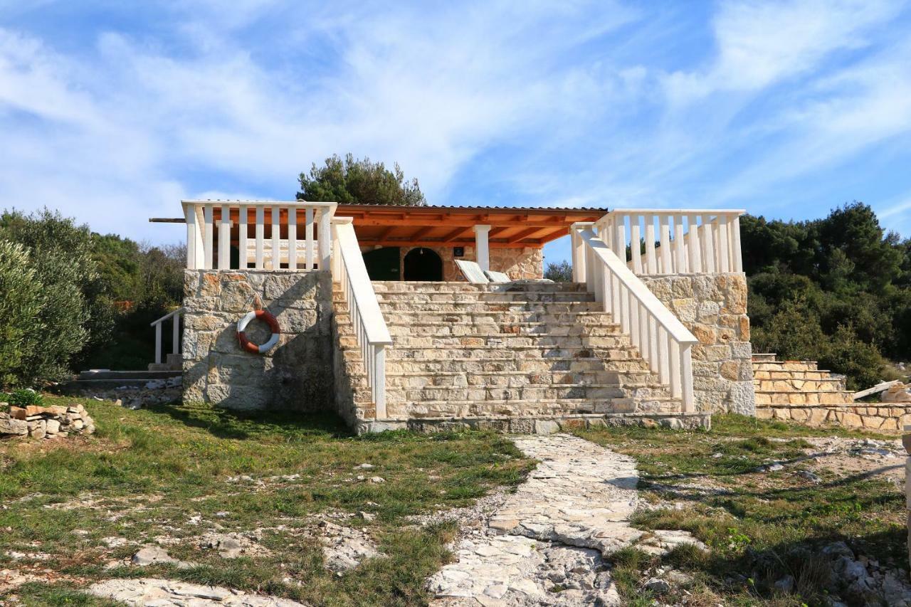 יזרה Holliday Home Robinson Tourism Maria מראה חיצוני תמונה